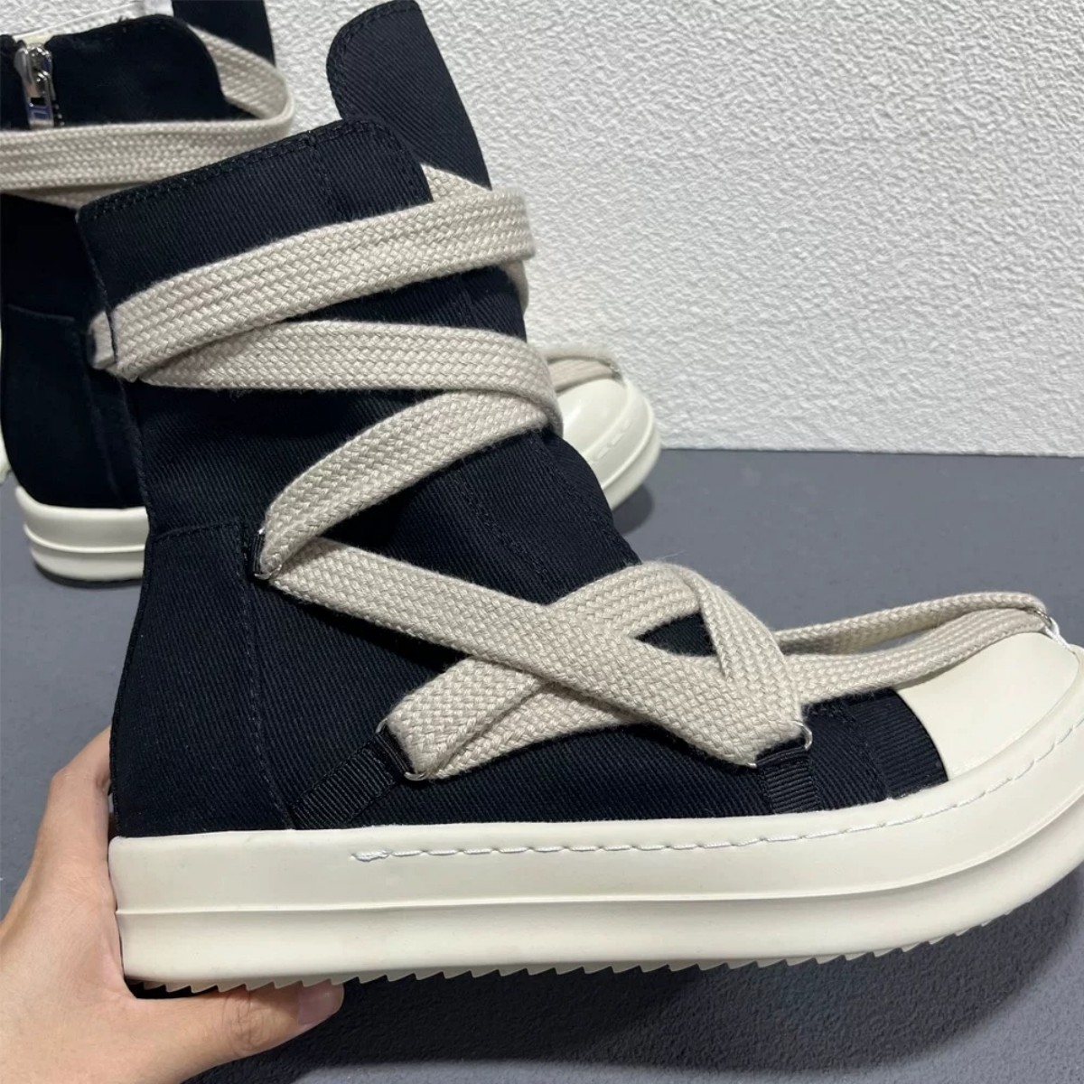 Brand Men Sneakers Jumbo Laces - Art Craft Jumbo บทวิจารณ์และราคา